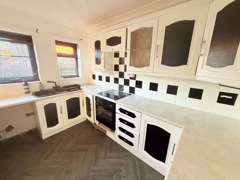 Kitchen- click for photo gallery